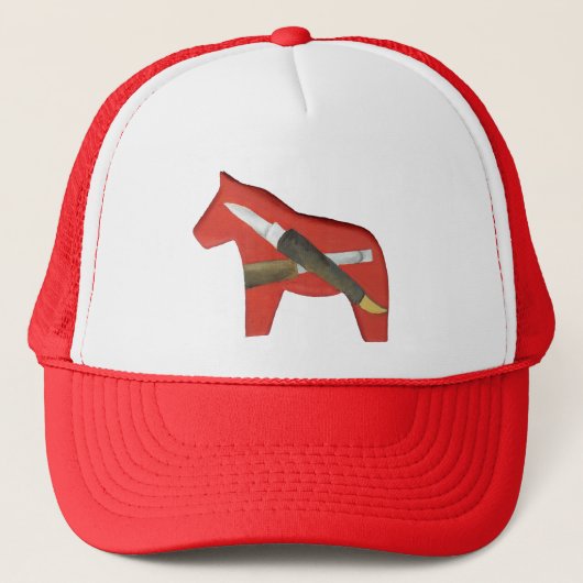 Dala Horse Carving Hat Truckerkappe (Vorderseite)