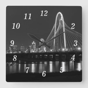 Dallas Bridge View Grayscale Wall Clock Quadratische Wanduhr