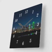 Dallas Skyline Dawn Pano Wall Clock Quadratische Wanduhr (Winkel)
