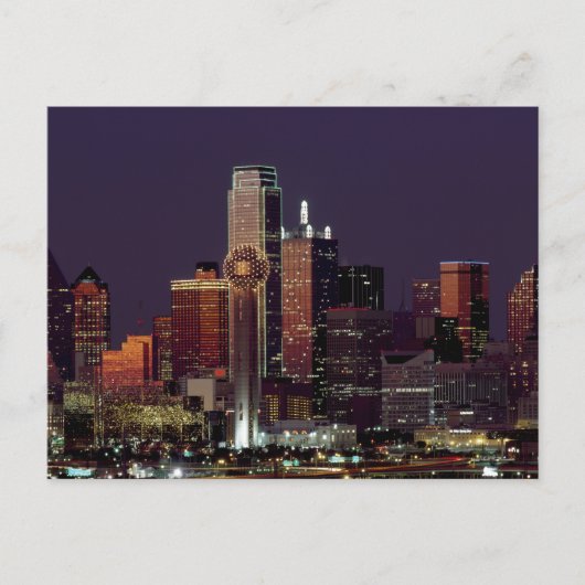 Dallas Skyline in der Nacht Postkarte (Vorderseite)
