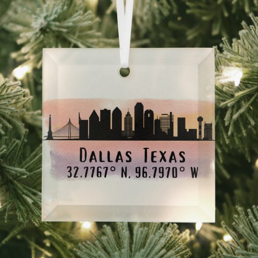 Dallas TX Skyline Latitude und Länge Ornament Aus Glas (Insitu)