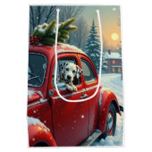 Dalmatian Snowy Car Ride Christmas Painting Mittlere Geschenktüte (Rückseite)