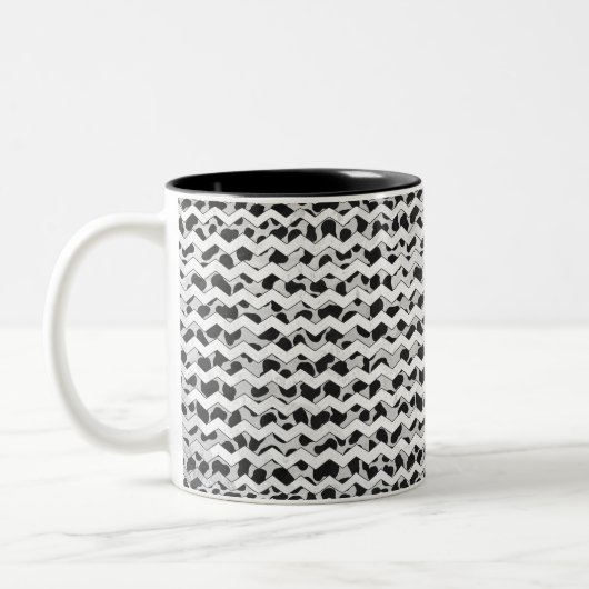 Dalmatiner Black and White Chvron Zweifarbige Tasse (Links)
