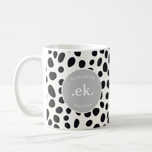 Dalmatiner Dog Abstraktes Muster Grau Monogramm Kaffeetasse (Links)