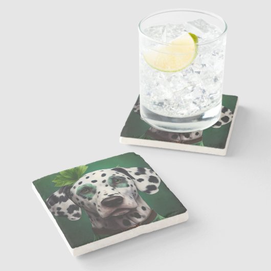 Dalmatiner Dog in St. Patrick's Day Dress Steinuntersetzer (Seitenansicht)