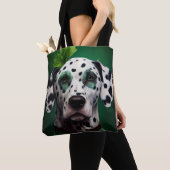 Dalmatiner Dog in St. Patrick's Day Dress Tasche (Von Nahem)