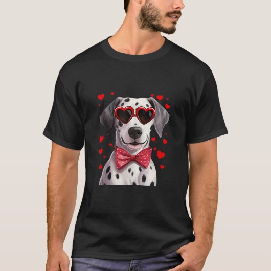 Dalmatiner Hund Herz Sonnenbrille Red Bow Krawatte T-Shirt (Vorderseite)