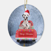 Dalmatiner Hund im Schnee sitzen im Weihnachtswage Keramik Ornament (Links)