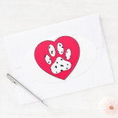 Dalmatiner Paw Print in rotem Herzen Ovaler Aufkleber (Umschlag)