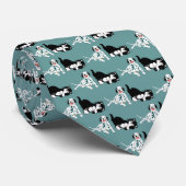 Dalmatiner und Krawatte (Gerollt)