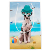 Dalmation Dog on Beach Mittlere Geschenktüte (Vorderseite)