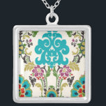 Damask Floral Patterns Plum Turquoise Versilberte Kette<br><div class="desc">Türkisfarben,  Pflaume,  grüne und lila Blumenmuster treffen sich auf weißem Hintergrund,  um den Damast-Druck der Juni-Erica Vess zum Leben zu erwecken. Arbeitet als Geschenk für sich selbst,  einen Freund oder ein Familienmitglied.</div>