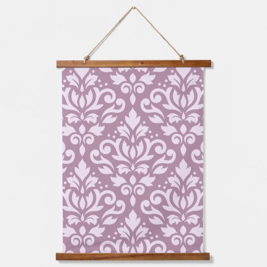 Damask Large Pattern Pink on Mauve Wandteppich Mit Holzrahmen (Vorderseite)