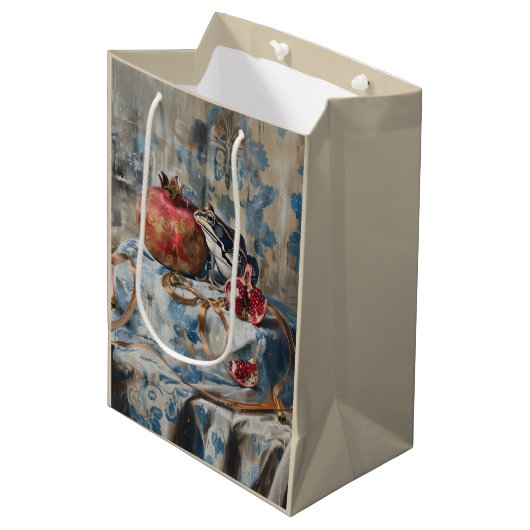 Damask - Papiertasche Mittlere Geschenktüte (Vorderseite Schrägansicht)