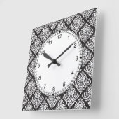 Damask White on Black Quadratische Wanduhr (Winkel)