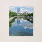 Dambovita Fluss in Bukarest, Rumänien Puzzle (Vertikal)