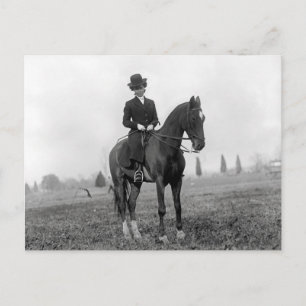 Dame auf einem Pferd, 1912 Postkarte
