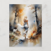 Dame, die durch einen Wald geht Postkarte (Vorderseite)