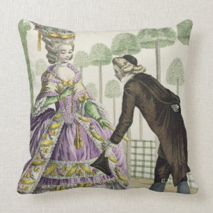 Dame in den lila Kleiderpromenaden in den Gärten Kissen