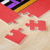 Dame in Schwarz Zickzack Rot schlendern Puzzle (Seite)