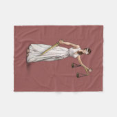 Dame Justice - Marsala Fleecedecke (Vorderseite (Horizontal))
