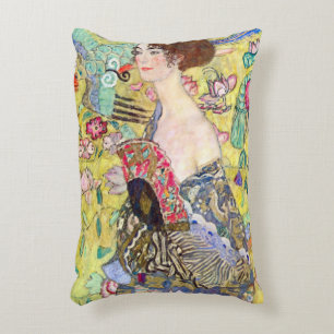 Dame mit Fächer von Gustav Klimt, Vintage Japonism Dekokissen