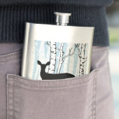 Damhirschkuh ein Rotwild im Birken-Wald auf blauer Flachmann (Beispiel)