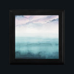 Dämmerung an der Bucht - Wasserfarbe Erinnerungskiste<br><div class="desc">Abenddämmerung an der Bucht II von Grace Popp. Wasserfarbene Szene mit wolkenähnlichen Formen.</div>