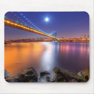 Dämmerung, George Washington BridgePalisades, NJ. Mousepad