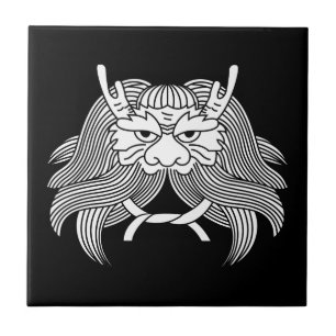 Dämonenhelm Fliese