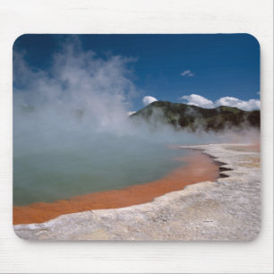 Dampf aufsteigend aus dem Champagne Pool in WAI-O- Mousepad