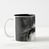 Dampf-Zug-sich fortbewegende Transport-Nacht Zweifarbige Tasse (Links)