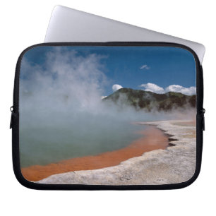 Dampfaufgang aus dem Champagne Pool auf WAI-O-TAPU Laptopschutzhülle