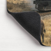 Dampflokomotive mit grasenden Büffeln Mousepad (Ecke)
