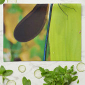 Damselfly und Rose Handtuch (Gefaltet)