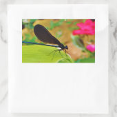 Damselfly und Rose Rechteckiger Aufkleber (Tasche)