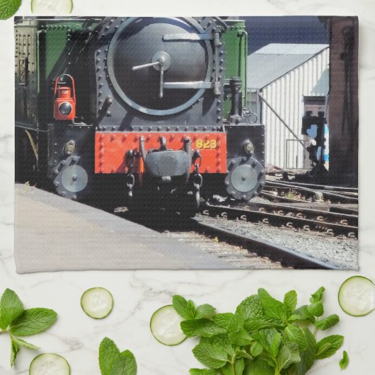 DAMTRAG GESCHIRRTUCH (Gefaltet)