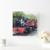 DAMTRAG QUADRATISCHE WANDUHR (Zuhause)