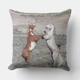 DANCE OF THE STALLIONS PATIO PILLOW KISSEN