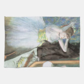 Dancer in ihrem Dressing Room von Edgar Degas Geschirrtuch (Horizontal)