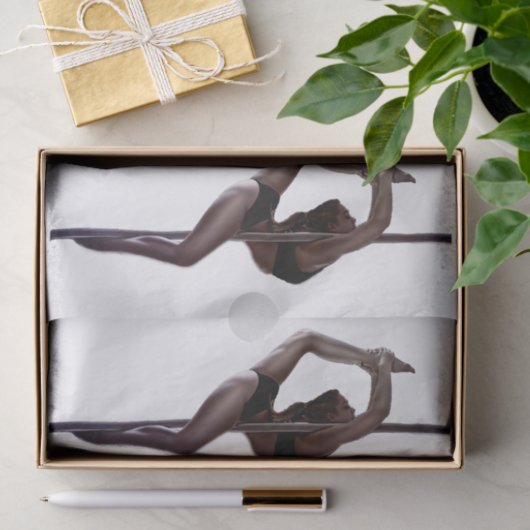 Dancer Thunder_Cove Seidenpapier (Geschenk)