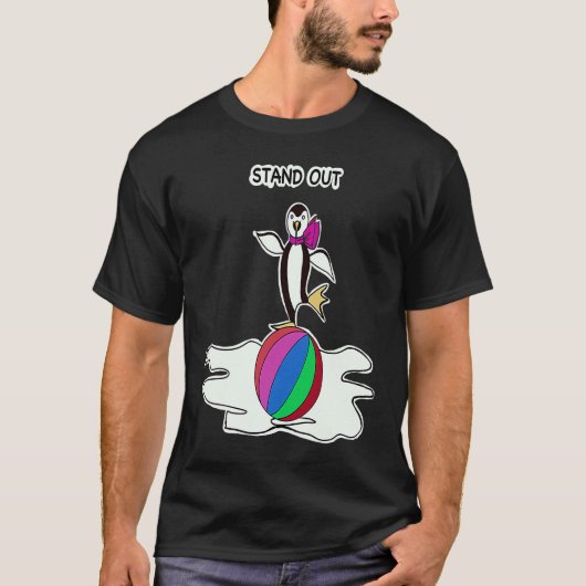 Dancing Penguin Fun Animals T-Shirt (Vorderseite)