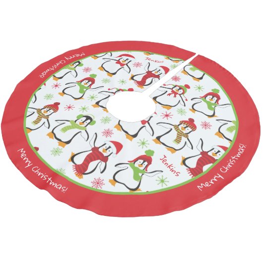 Dancing Penguins Red and Green Pattern Christmas Polyester Weihnachtsbaumdecke (Schrägansicht)