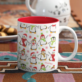 Dancing Penguins Red and Green Pattern Christmas Zweifarbige Tasse