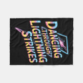 Dancing Through The Lightning Strike Dancer Motiva Fleecedecke (Vorderseite (Horizontal))