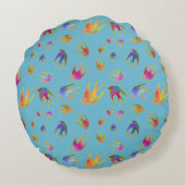 Dancing with the Wind on a Fresh Winter Horizon Rundes Kissen (Rückseite)