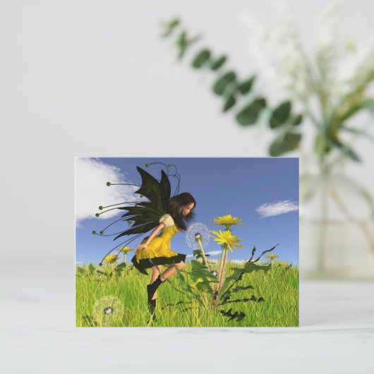 Dandelion Fairy mit Springtime Hintergrund Postkarte (Stehend Vorderseite)