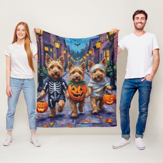 Dandie Dinmont Terrier Trick-or-Treating Halloween Fleecedecke (Beispiel)
