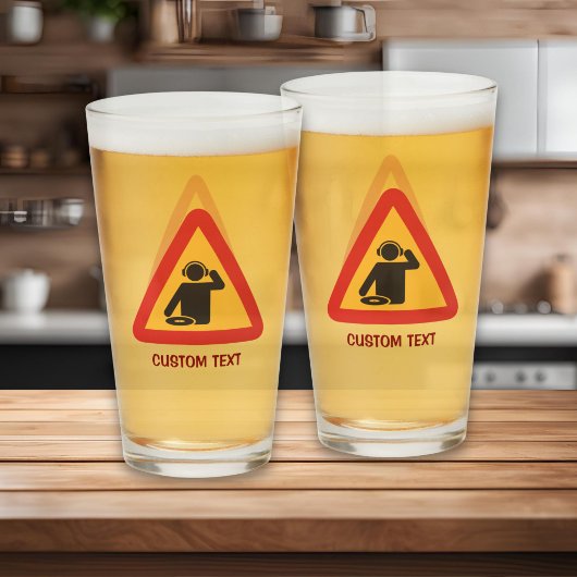 Danger-DJs am Arbeitsplatz Glas