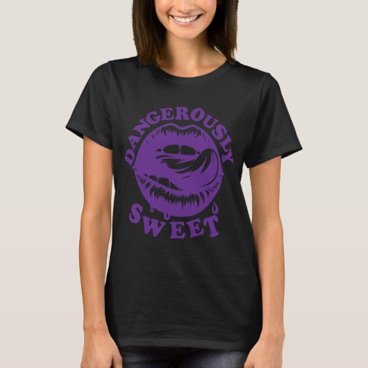 Dangerously Sweet: Halloween Lips Tee (Vorderseite)